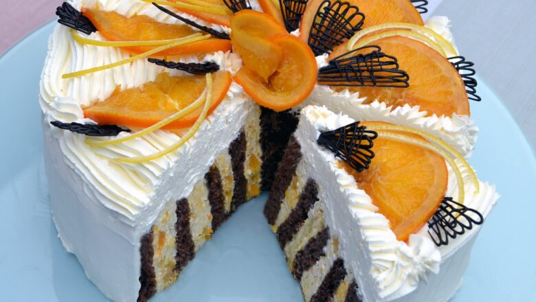 Vyzkoušejte dort plný vitamínů s pomeranči uvnitř i na povrchu! Jak na to?