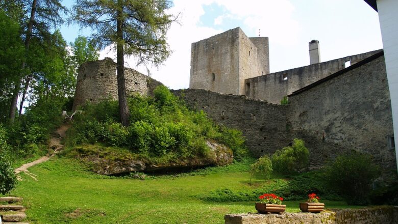 Nejzajímavější památky Česka: Landštejn, náš nejrozsáhlejší románský hrad