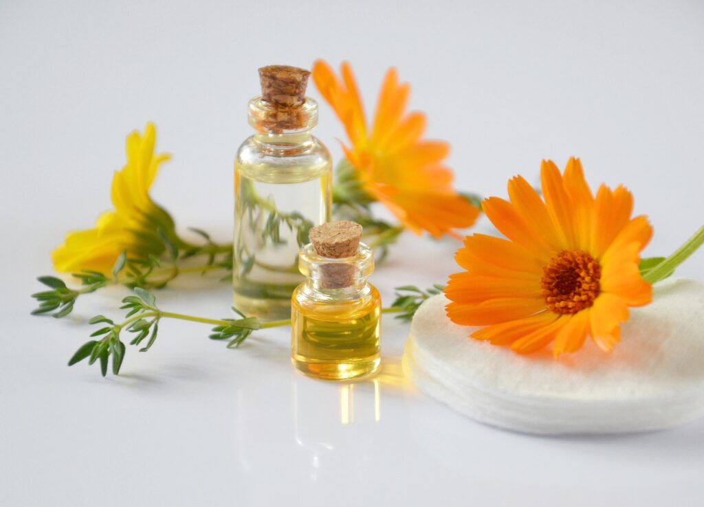 Jaké jsou léčivé a aromaterapeutické vlastnosti květin?